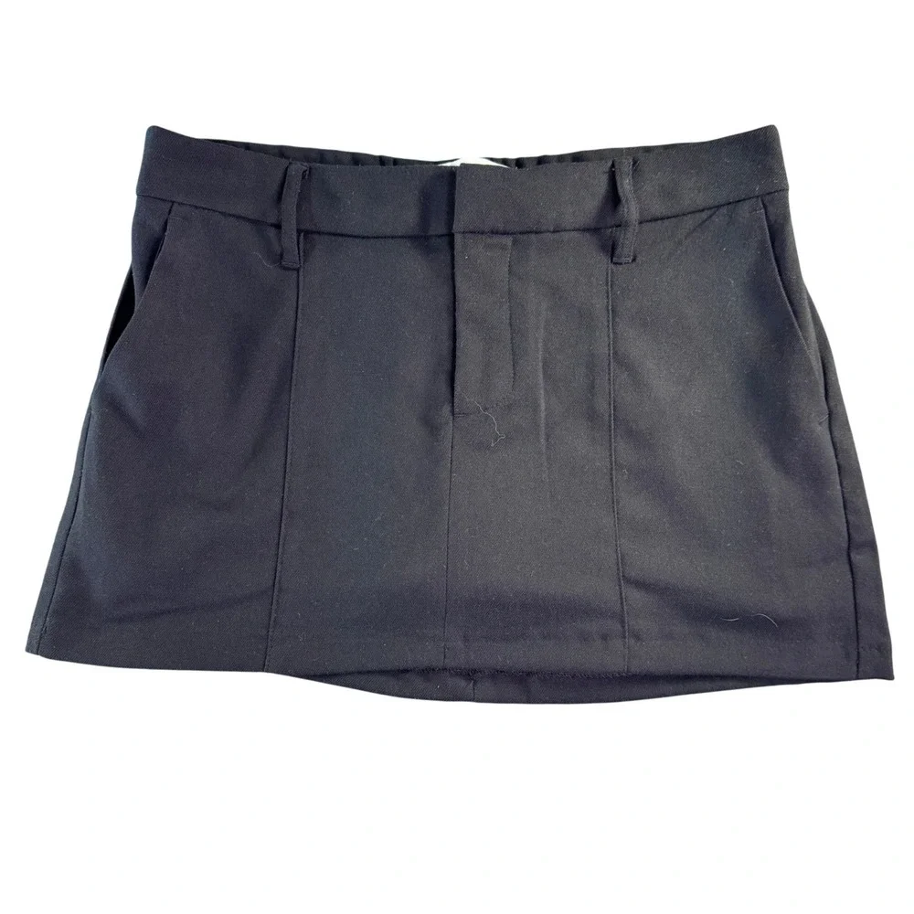 Hollister Women Black Low-Rise Mini Skort Size Small NWT 343-483-00106-900